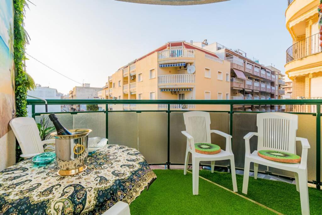 Ferienwohnung La Perla De Torrevieja Exterior foto